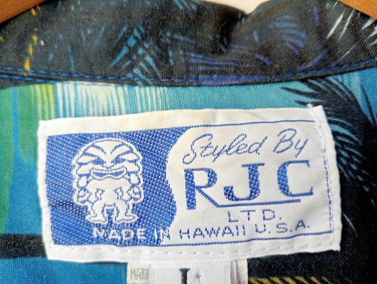 RJC  เสื้อฮาวายอเมริกา ผ้าcotton สีฟ้า ลายคลื่นและต้นมะพร้าว รูปที่ 4