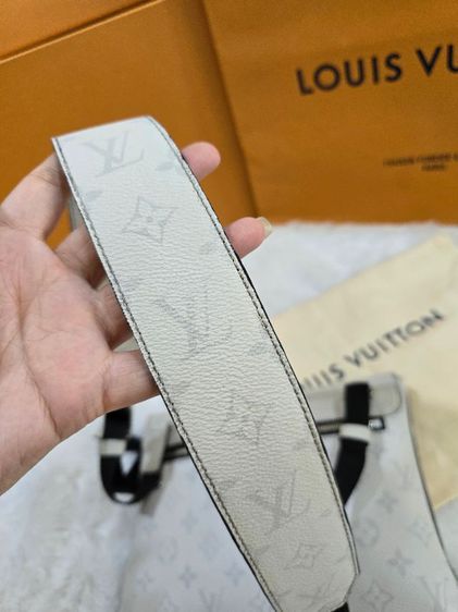 Louis Vuitton White Taigarama Monogram Flap Messenger Bag ปี2020 รูปที่ 15