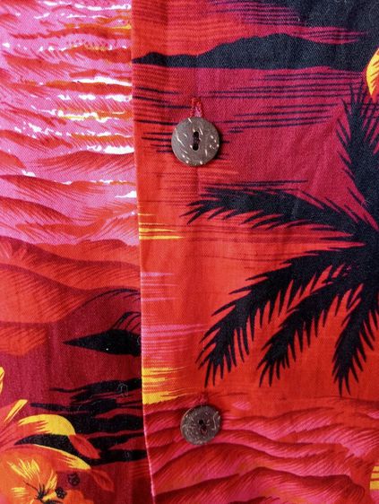 Palmwave  เสื้อฮาวายอเมริกาผ้าcotton สีแดงชมพู ลายคลื่น ดอกไม้ และต้นมะพร้าว รูปที่ 6