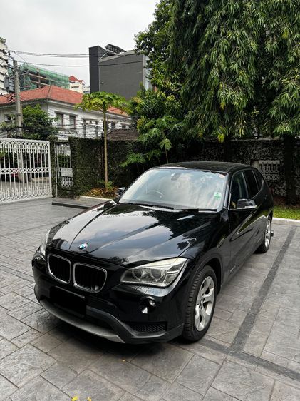 BMW X1 2013 2.0 sDrive18i Sedan เบนซิน ไม่ติดแก๊ส เกียร์อัตโนมัติ ดำ รูปที่ 3