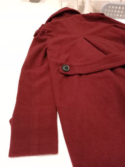 Coat Over เสื้อโค้ทผู้หญิง size S สีแดงเลือดหมู อก 34 ยาว 29 ไหล่กว้าง 13 แขนยาว 21 นิ้ว สภาพดี ใช้งานน้อยครั้ง รูปที่ 11
