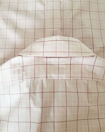 เสื้อเชิ้ต Brooks Brothers ผ้า Polyester 96 Lastol 4  size อก 22" ไหล่ 18.6" แขน 24" ยาว 32"  สีชมพูลายตาราง คอปก ไม่มีตำหนิ รูปที่ 6