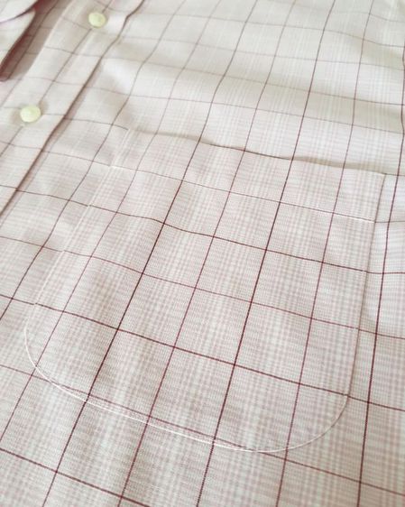 เสื้อเชิ้ต Brooks Brothers ผ้า Polyester 96 Lastol 4  size อก 22" ไหล่ 18.6" แขน 24" ยาว 32"  สีชมพูลายตาราง คอปก ไม่มีตำหนิ รูปที่ 5