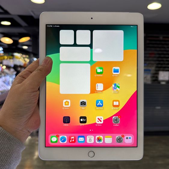 iPad Gen6 32GB สีขาว โมเดลJ ใส่ซิม(CellularและWiFi) สภาพสวยมากๆ เครื่องใช้งานดีเยี่ยม❤️❤️