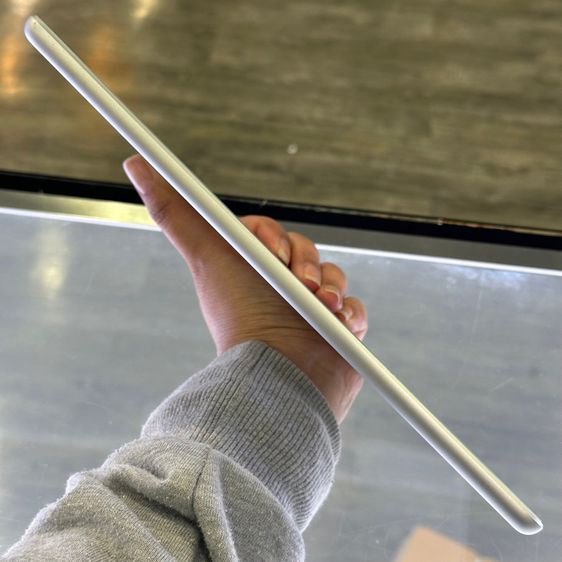 iPad Gen6 32GB สีขาว โมเดลJ ใส่ซิม(CellularและWiFi) สภาพสวยมากๆ เครื่องใช้งานดีเยี่ยม❤️❤️ รูปที่ 4