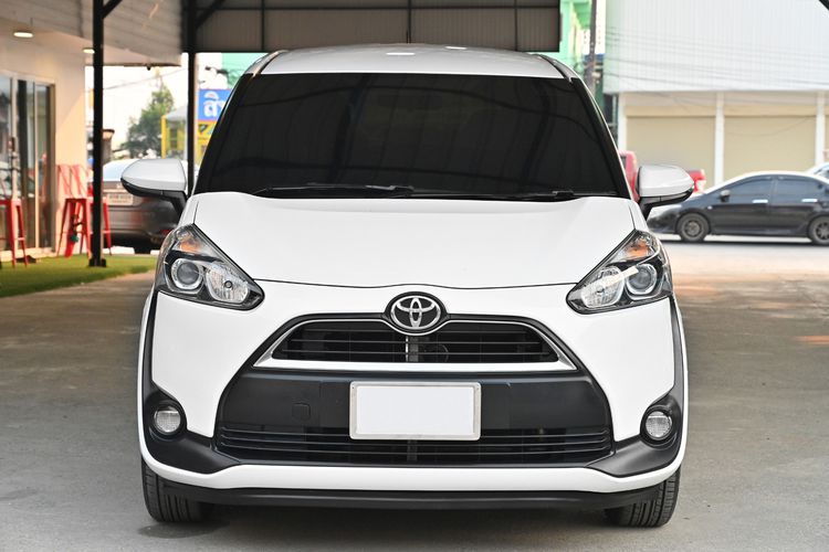Toyota Sienta 2017 1.5 G Utility-car เบนซิน ไม่ติดแก๊ส เกียร์อัตโนมัติ ขาว รูปที่ 2