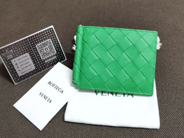 กระเป๋าหนีบแบงค์  Bottega Veneta Money Clip 6 card สีเขียว Parakeet อุปกรณ์ถุงผ้า , แคร์บุ๊ค