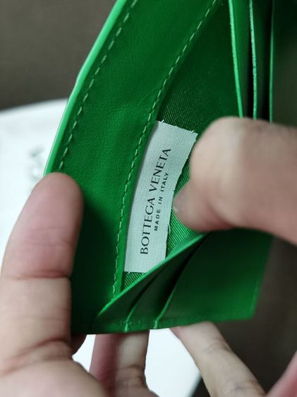 กระเป๋าหนีบแบงค์  Bottega Veneta Money Clip 6 card สีเขียว Parakeet อุปกรณ์ถุงผ้า , แคร์บุ๊ค รูปที่ 8