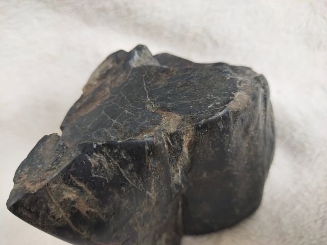 หินซุยเซอิ Suiseki หินสีดำไม้กลายเป็นหิน รูปที่ 3