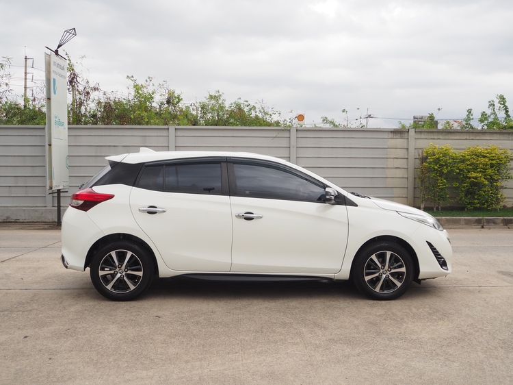 Toyota Yaris 2019 1.2 G Sedan เบนซิน ไม่ติดแก๊ส เกียร์อัตโนมัติ ขาว รูปที่ 4