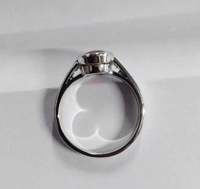 แหวนเงินแท้ พลอยทับทิมแท้ ด้านข้างแหวนเพิ่มความสวยงามด้วยเพชรswiss พื้นที่ก.ท.ม. มีบริการส่งฟรีเก็บเงินปลายทาวครับ รูปที่ 7