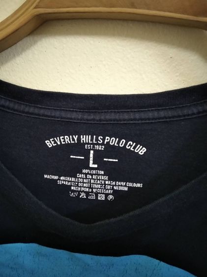 เสื้อ beverly hills  รอบอก 39 ยาว 26 สภาพดีไม่มีขาด ตำหนิสีเฟดเล็กน้อย รูปที่ 3