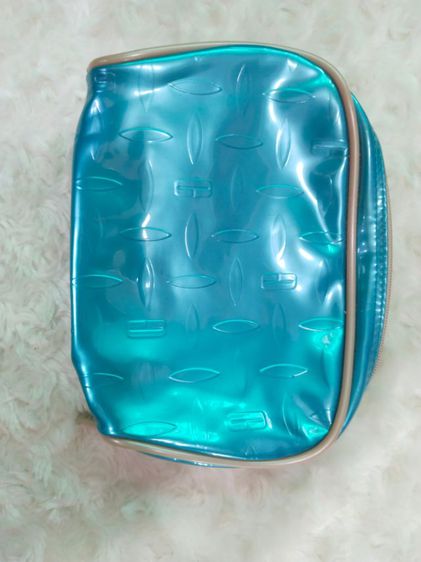 กระเป๋าสีฟ้า clinic