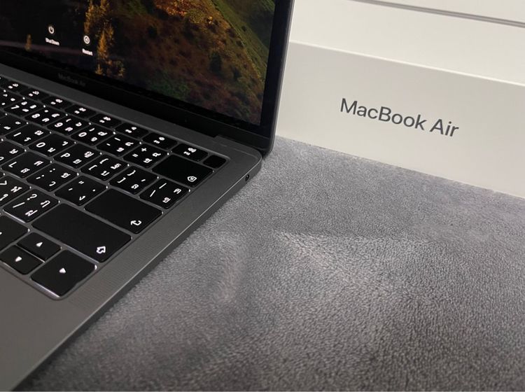 Macbook Air 13 inch รูปที่ 6