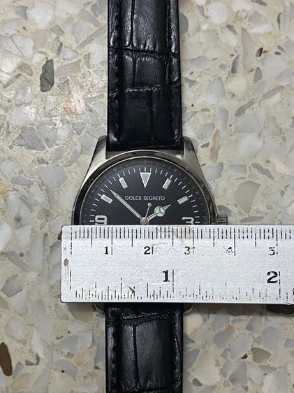 นาฬิกายี่ห้อ  DOLCE  SEGRETO   ควอทซ์ ของแท้มือสอง  สแตนเลสสายหนังเปลี่ยนใหม่  800฿ รูปที่ 9