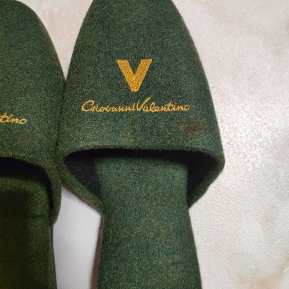 รองเท้าใส่ในบ้าน รองเท้าใส่ในห้องนอน Valentino Italy ไม่ผ่านการใช้งาน ขนาดความยาวเท้า 25 cm. รูปที่ 2