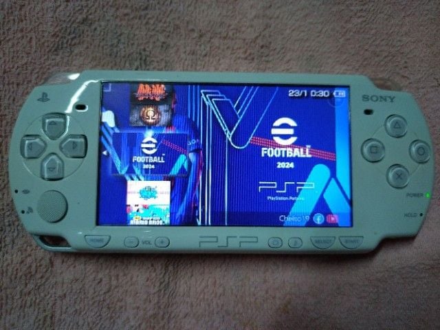 Sony อื่นๆ เชื่อมต่อไร้สายได้ PSP เมม32แปลงแล้วมี25เกมส์ในเครื่อง