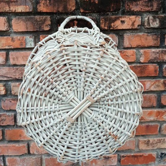 Vintage  French 1970s
White  Wicker  Basket รูปที่ 7