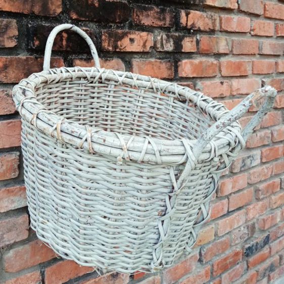 Vintage  French 1970s
White  Wicker  Basket รูปที่ 5