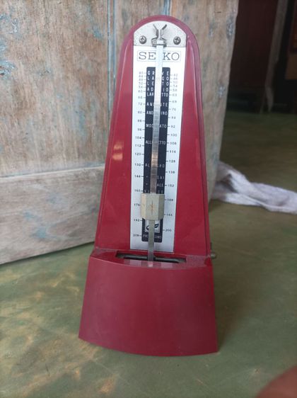 vintage metronome Seiko made in Japan ขนาด21x10x12cm ขาดฝาปิดหน้า สินค้ามือสองจากตู้ญี่ปุ่น
 รูปที่ 3
