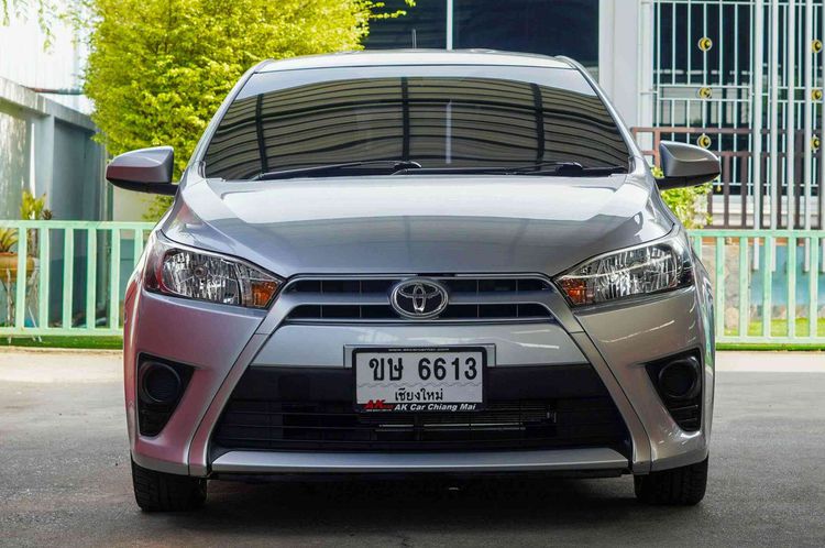 Toyota Yaris 2015 1.2 J Sedan เบนซิน เกียร์อัตโนมัติ เทา รูปที่ 2