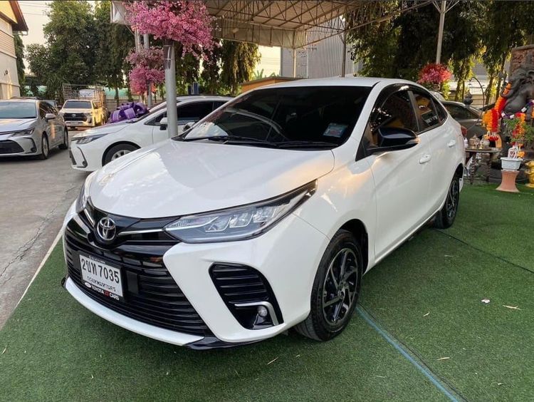 Toyota Yaris ATIV 2022 1.2 Sport Sedan เบนซิน ไม่ติดแก๊ส เกียร์อัตโนมัติ ขาว รูปที่ 1