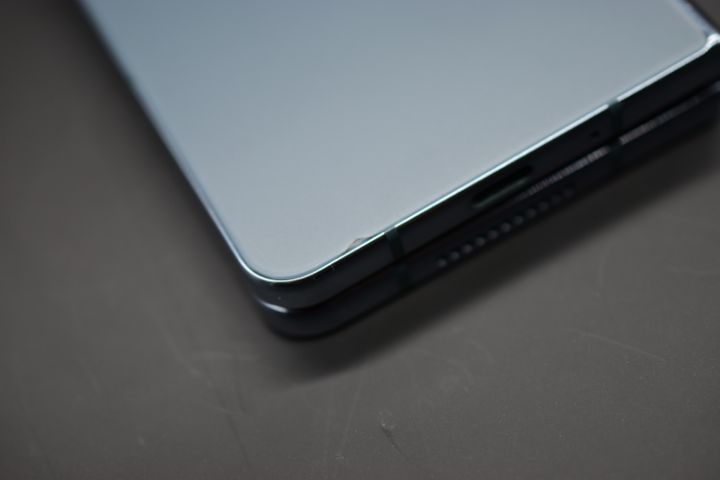Samsung​ fold4​  เครื่อง​มีตำหนิ​ รูปที่ 7