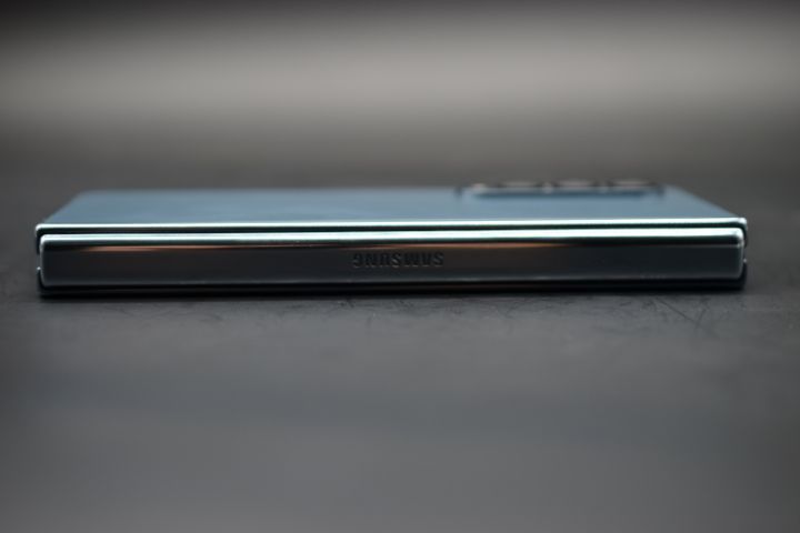 Samsung​ fold4​  เครื่อง​มีตำหนิ​ รูปที่ 6
