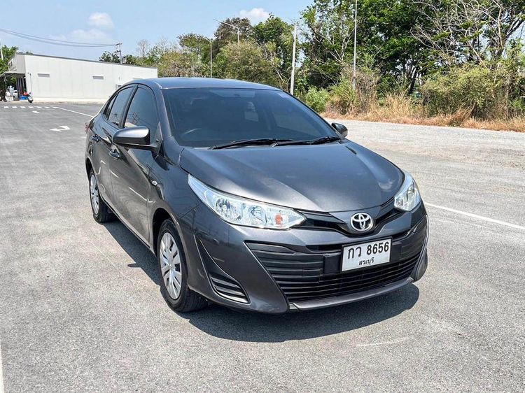Toyota Yaris ATIV 2020 1.2 Entry Sedan เบนซิน ไม่ติดแก๊ส เกียร์อัตโนมัติ เทา รูปที่ 3