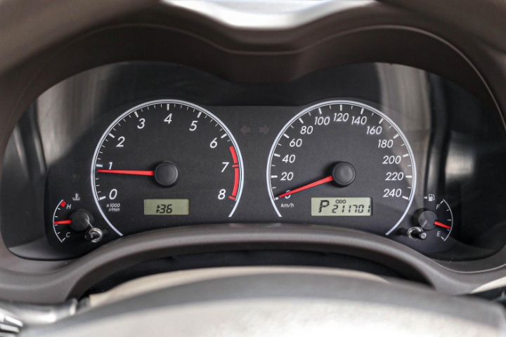 Toyota Altis 2009 1.6 G Sedan เบนซิน ไม่ติดแก๊ส เกียร์อัตโนมัติ บรอนซ์เงิน รูปที่ 3