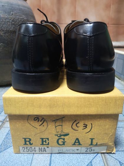 ขายรองเท้าหนังแท้สีดำแบรนด์ REGAL ( japan)​size 41 พื้นด้านใน 26​cm มือสองสภาพดีใหม่พร้อมกล่องเดิมๆ รูปที่ 4