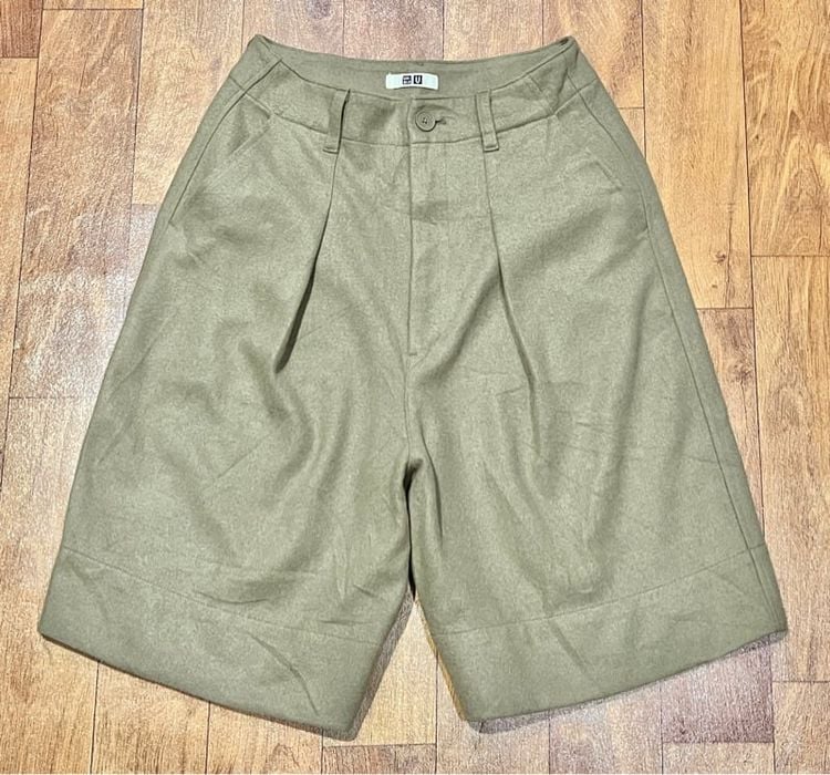 กางเกง Uniqlo U Wool Blend Jersey Pleated Shorts รูปที่ 1