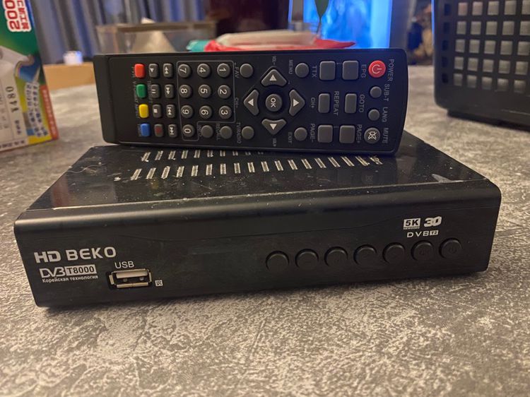 กล่องรับสัญญาณดิจิตอลทีวี และแอนดรอยด์ ส่งฟรี ชุดอุปกรณ์รับสัญญาณโทรทัศน์ภาคพื้นดิน รุ่น DT8000 ยี่ห้อ Beko (สินค้ามือสองที่ไม่เคยใช้งานครับ)