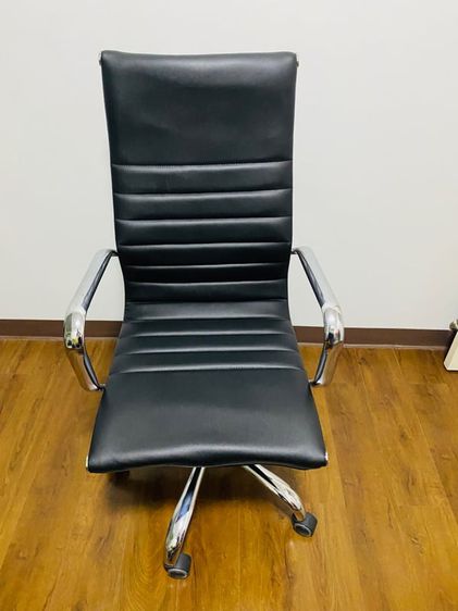 เก้าอี้นวม/เก้าอี้มีที่เท้าแขน หนัง ดำ เก้าอี้สำนักงาน