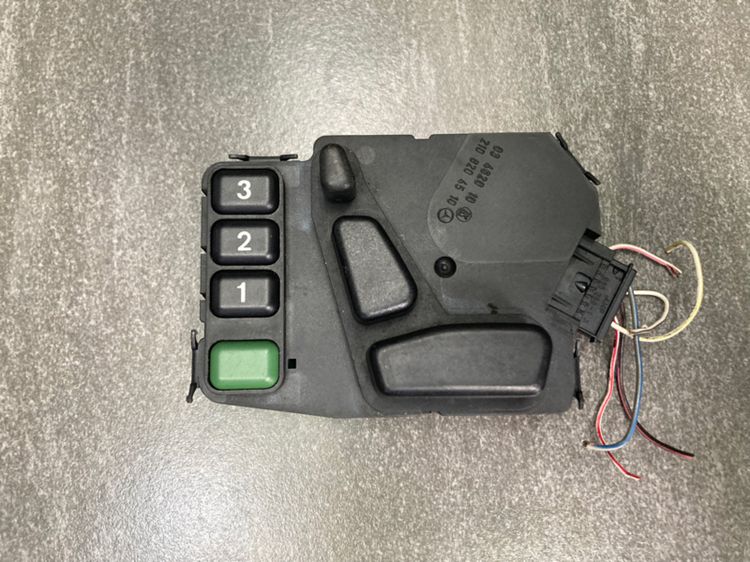 Benz W210 สวิตปรับเบาะไฟฟ้า ข้างซ้าย Memory 3 ปุ่ม พร้อมลายไม้ดำ Avantgarde E200 E230 E240 E220CDi รุ่นปี 1995-2002 รูปที่ 4