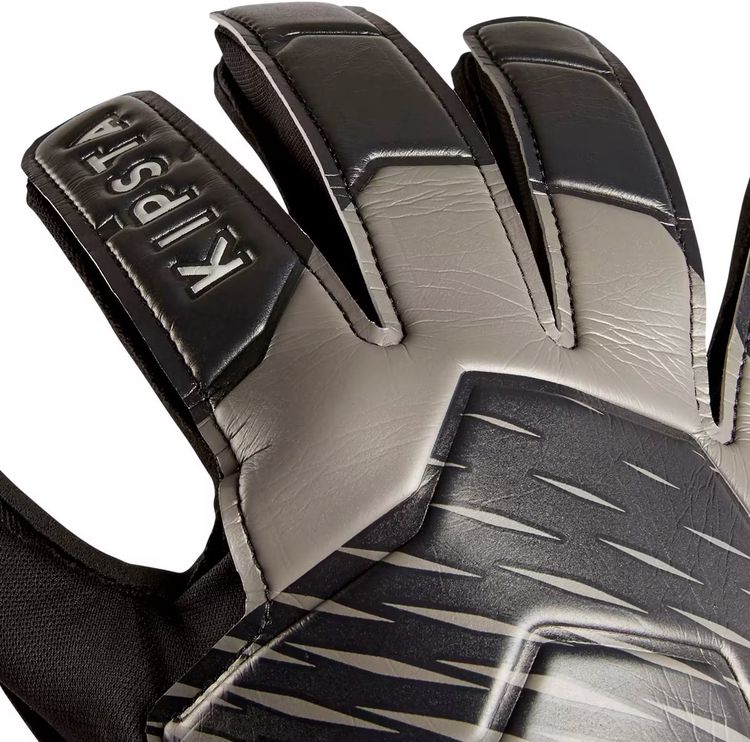Football Goalkeeper Gloves F100 Resist Adult - Black Grey ถุงมือผู้รักษาประตูใส่เล่นฟุตบอลสำหรับผู้ใหญ่รุ่น F100 Resist สีดำ เทา รูปที่ 2
