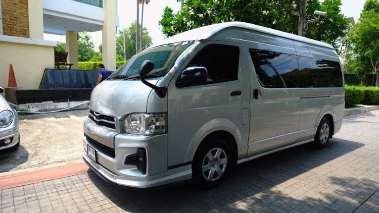 Toyota Commuter 2012 2.5 Van ดีเซล ไม่ติดแก๊ส เกียร์ธรรมดา เทา