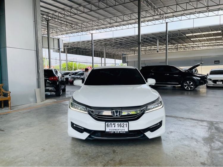 Honda Accord 2017 2.0 EL Sedan เบนซิน ไม่ติดแก๊ส เกียร์อัตโนมัติ ขาว