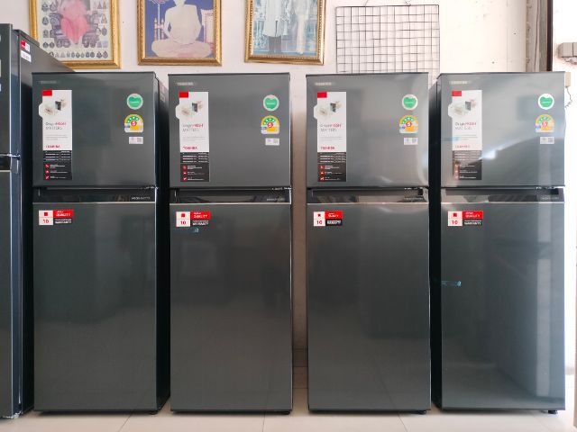ตู้เย็น 2 ประตู toshiba ระบบ inverter 8.2 คิวเป็นสินค้าใหม่ยังไม่ผ่านการใช้งานประกันศูนย์ราคา 5990 บาท รูปที่ 1