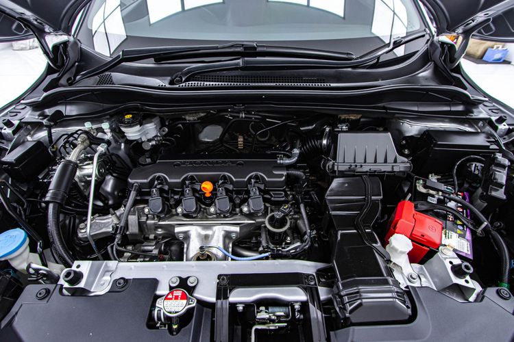 Honda HR-V 2017 1.8 E Utility-car เบนซิน เกียร์อัตโนมัติ เทา รูปที่ 4