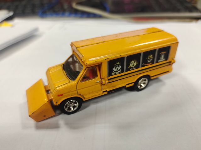 โมเดลรถเหล็ก skool bus ค่าย monster garage  รูปที่ 6