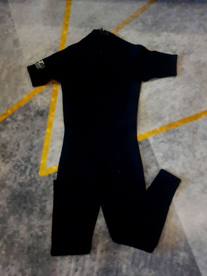 ขอขายเสื้อดำน้ำ,ว่ายน้ำ Wet suits ยี่ห้อ Art pro design made in Japan.ขนาดความหนา 3-5มม.แขนสั้นสีดำเบอร์ L ขนาดหน้าอก 15นิ้ว. รูปที่ 5