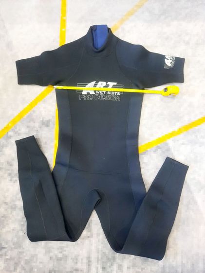 ขอขายเสื้อดำน้ำ,ว่ายน้ำ Wet suits ยี่ห้อ Art pro design made in Japan.ขนาดความหนา 3-5มม.แขนสั้นสีดำเบอร์ L ขนาดหน้าอก 15นิ้ว. รูปที่ 9