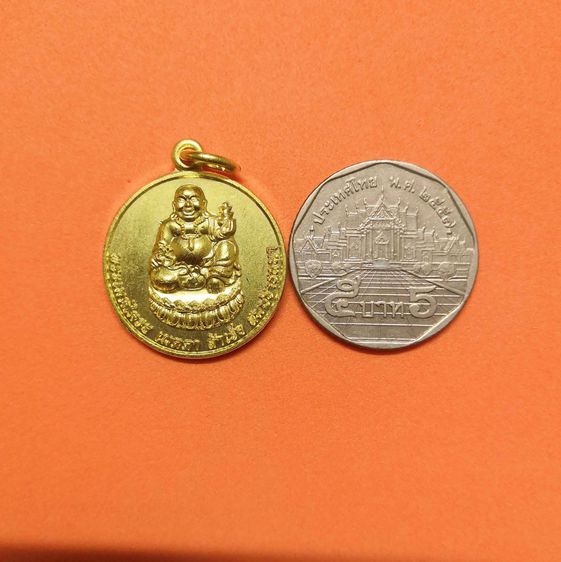 เหรียญ พระเมตไตรย ( พระสังกัจจายน์ ปู่กุ่ยฮุก ) เมตตา สำเร็จ สมปรารถนา วิหารเซียน แปดริ้ว ปีระกา พศ 2560 เหรียญกะไหล่ทอง ขนาด 2.3 เซน รูปที่ 5