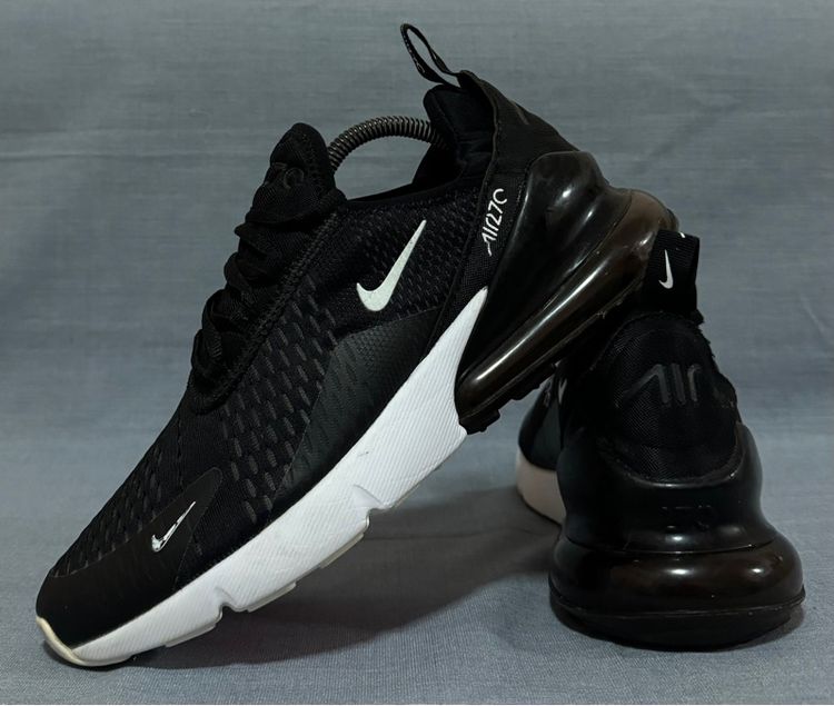 รองเท้าผ้าใบ ผ้าใบ UK 9 | EU 43 1/3 | US 9.5 ดำ Nike air max 270 Size43 ส่งฟรี