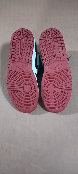 รองเท้า Nike Air Jordan 1 low  รูปที่ 6