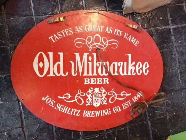 ป้ายไฟ Old Milwaukee Beer งานนอก ขนาด60cm  รูปที่ 2