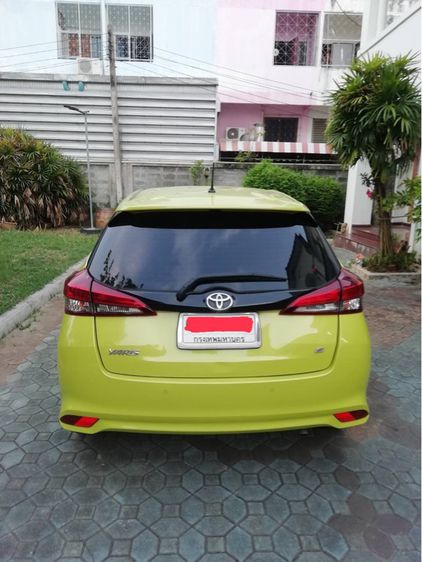 Toyota Yaris 2017 1.2 E Sedan เบนซิน ไม่ติดแก๊ส เกียร์อัตโนมัติ เขียว รูปที่ 2