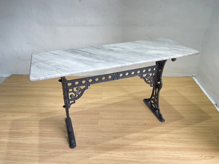 🔥Antique table โต๊ะหินอ่อนสภาพใหม่มากแข็งแรงน่าใช้ขาเป็นเหล็กแข็ง หน้าโต๊ะไม่มีรอยแตก สภาพดีลายสวยด้วยค่ะ  รูปที่ 1