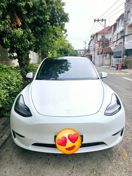 รถ Tesla รุ่นอื่นๆ รุ่นย่อยอื่นๆ สี ขาว